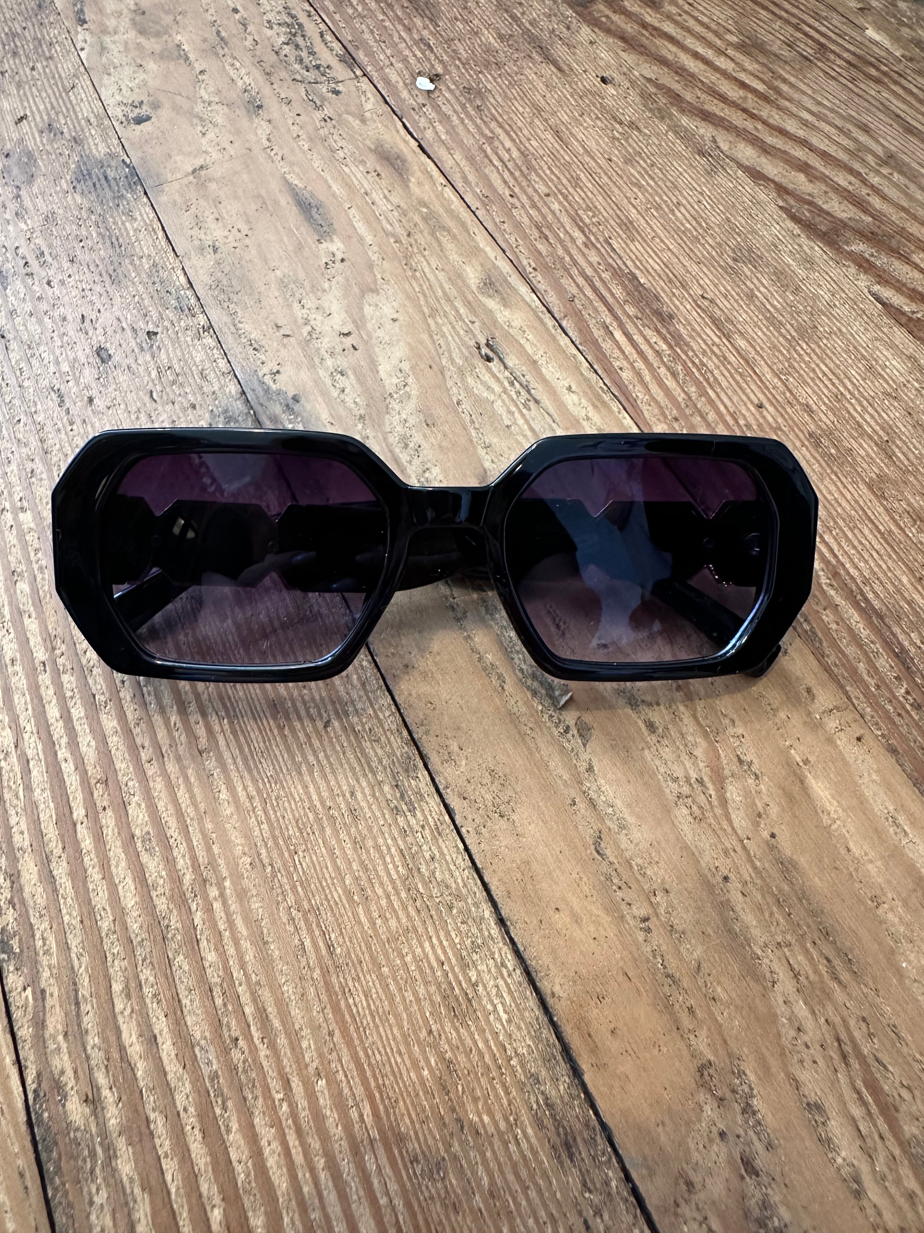 Blingy Geometric Framed Sunglasses
