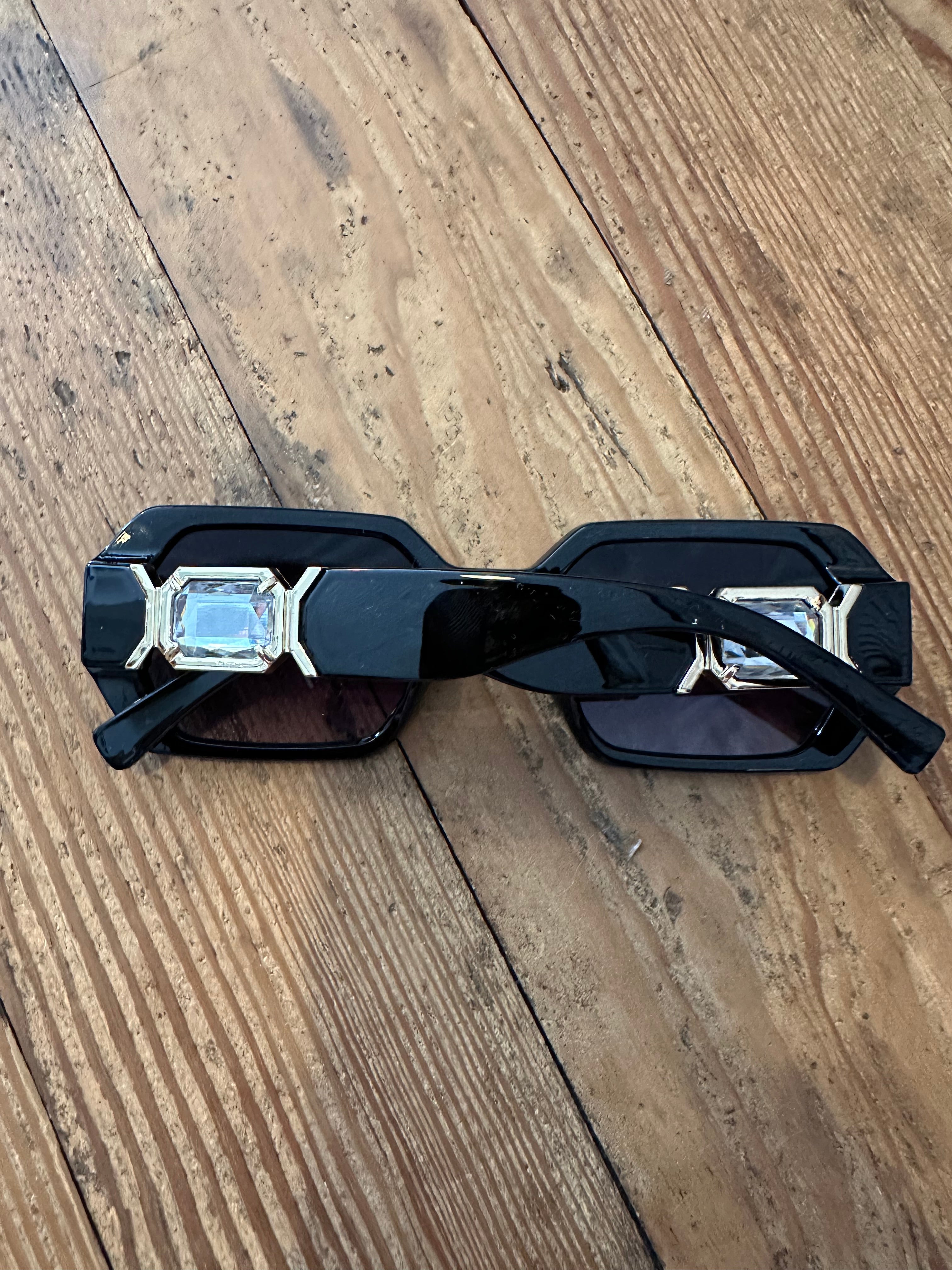 Blingy Geometric Framed Sunglasses
