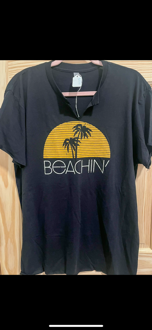 Beachin Tee